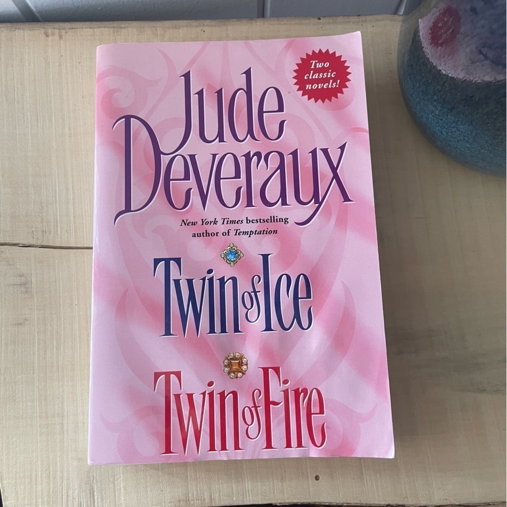 $15 SALE Set of 3 Adult Romance Roberts Deveraux Vintage Spicy Books Fiction - Picture 5 of 15
